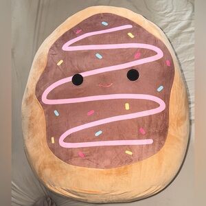 Squishmallows Deja the Donut 24 in Plushy